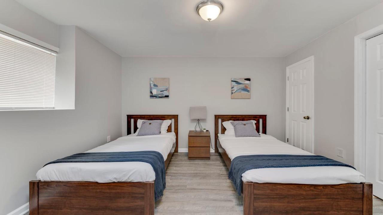Stylish 3Br 3Ba Colonial House By Cozysuites Alexandria Eksteriør bilde