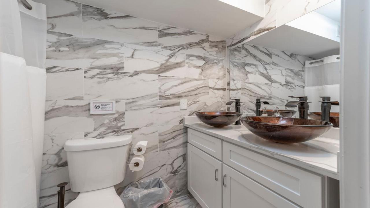Stylish 3Br 3Ba Colonial House By Cozysuites Alexandria Eksteriør bilde